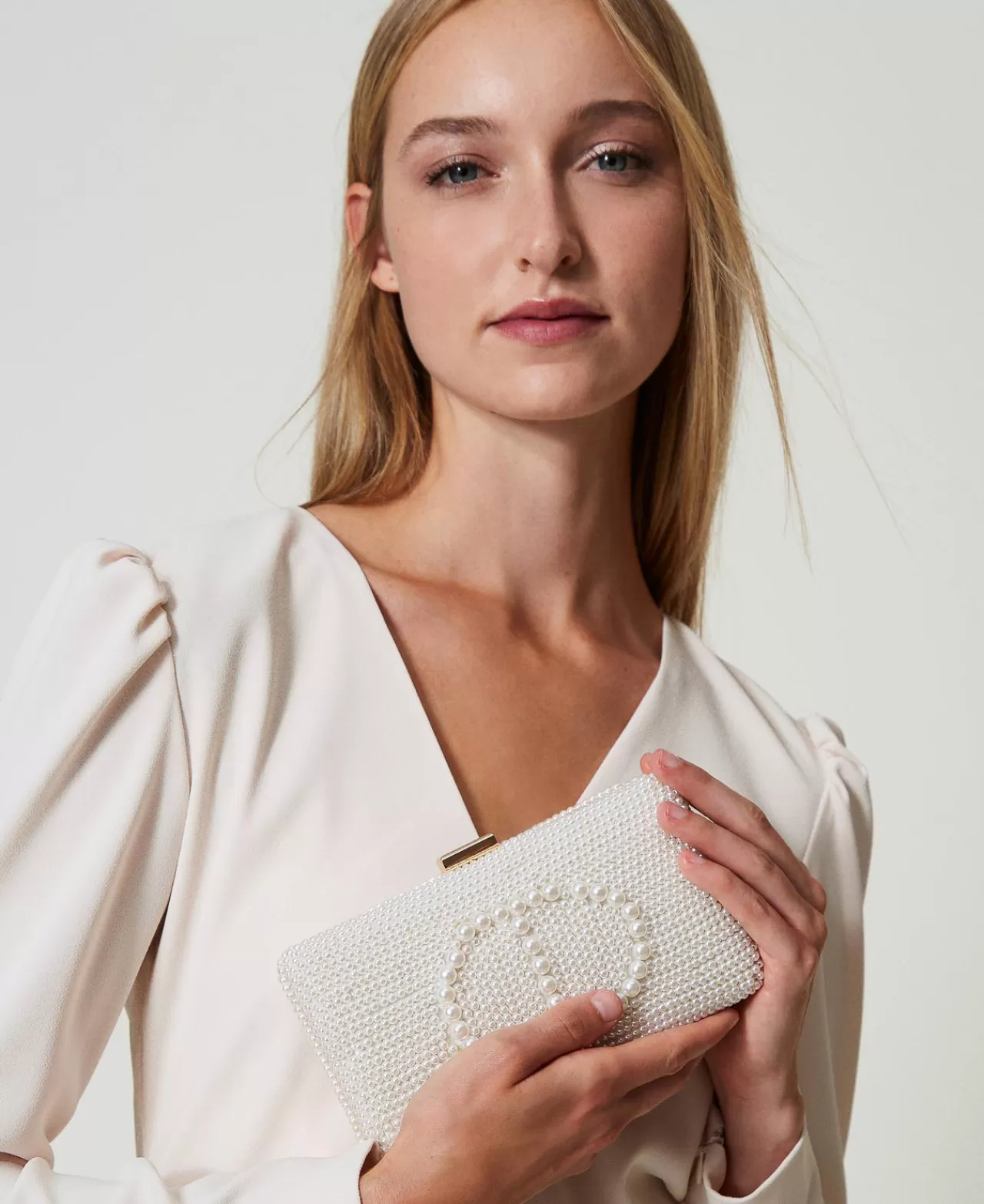 TWINSET Milano Clutch Mit Perlen Und „Oval T“