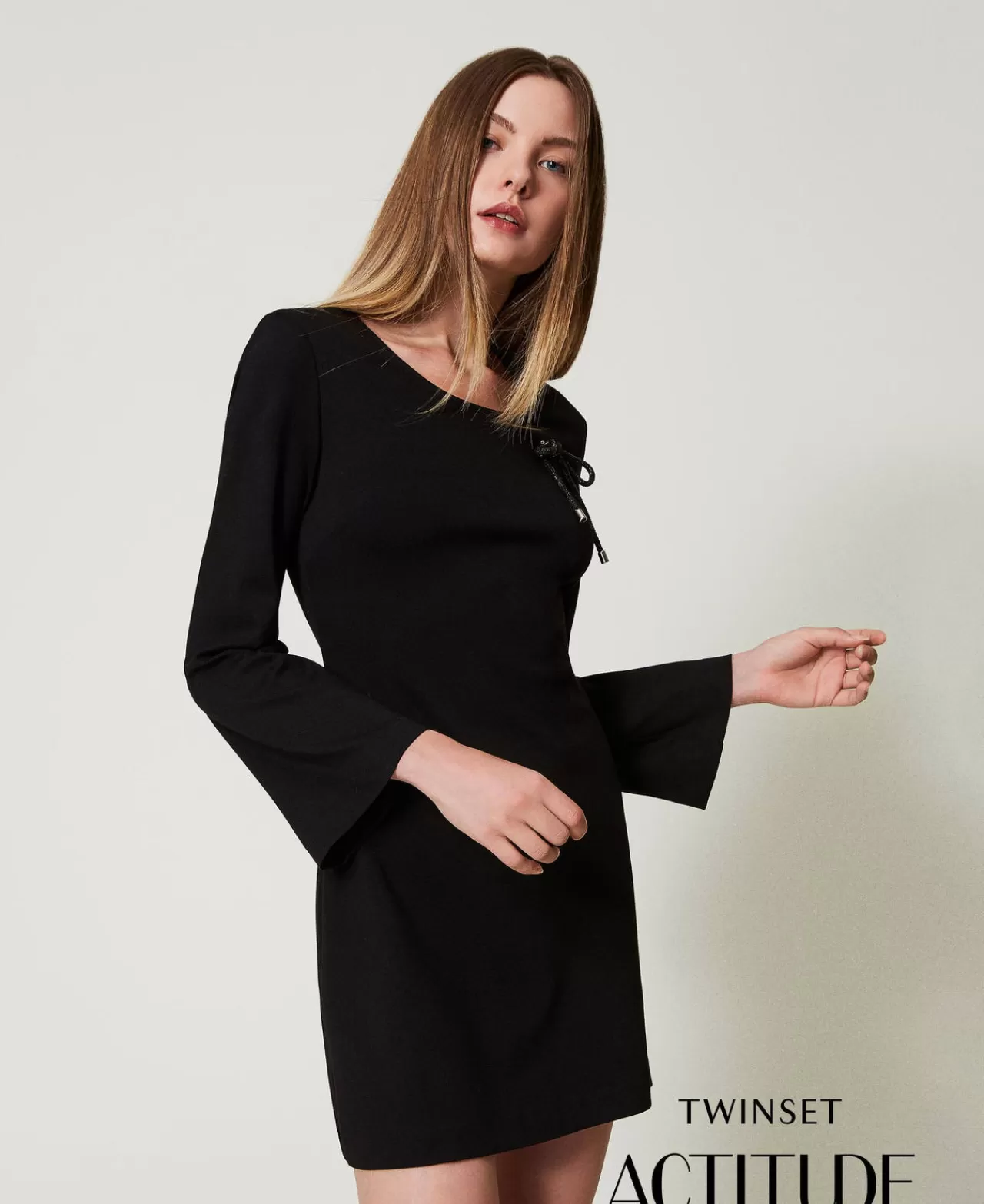 TWINSET Milano Kurzes Kleid Mit Strassbrosche